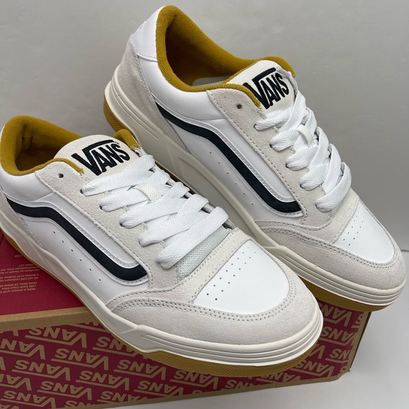 Vans Men’s Hylane
True White/Harvest Gold
VN000D1JEBP Sneakers - Picture 4 of 16